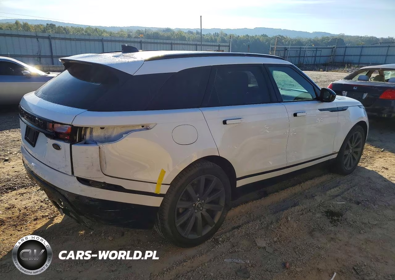 2018 Land Rover Range Rover Velar R-Dynamic Hse VIN:SALYM2RV4JA750104 - 3