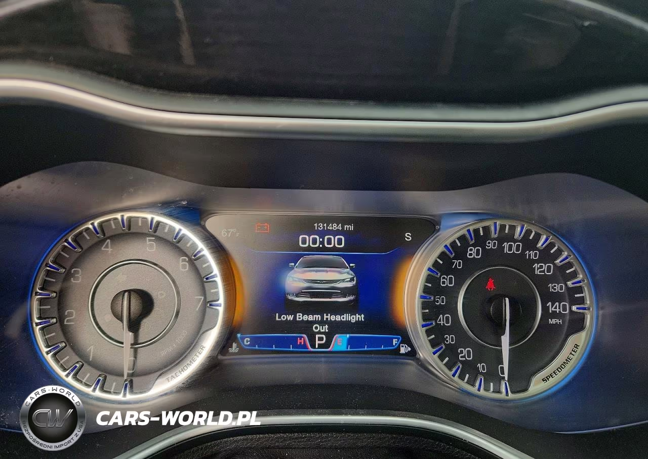 2015 Chrysler 200 C VIN:1C3CCCCB1FN541206 - 9