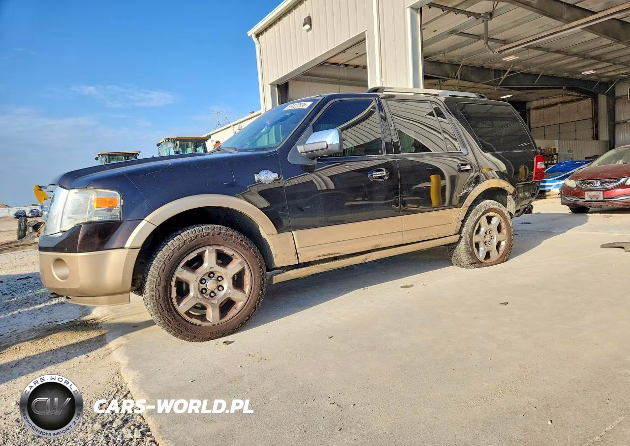 2013 Ford Expedition Xlt VIN:1FMJU1J55DEF57323 - 1