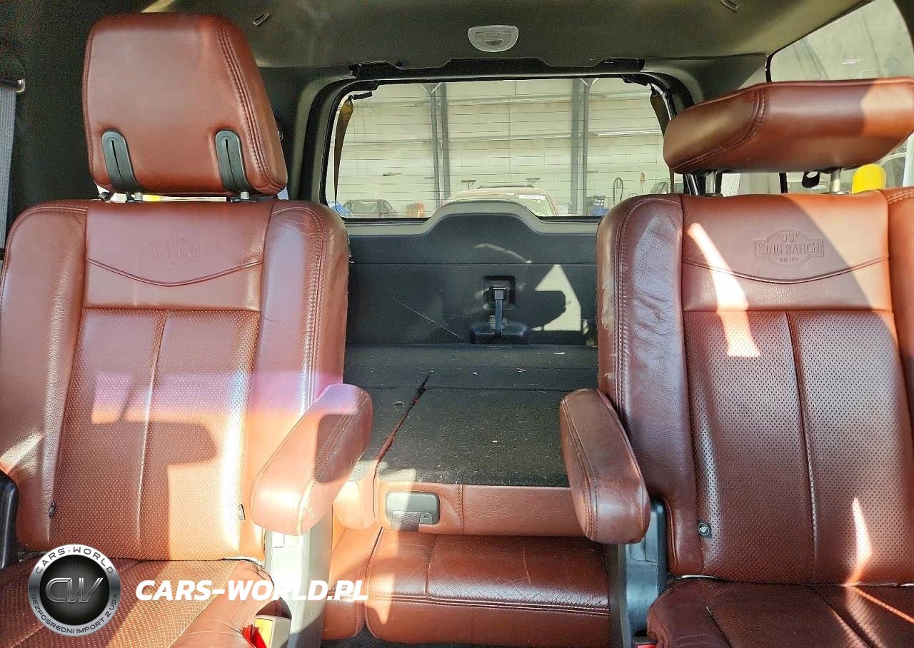 2013 Ford Expedition Xlt VIN:1FMJU1J55DEF57323 - 10