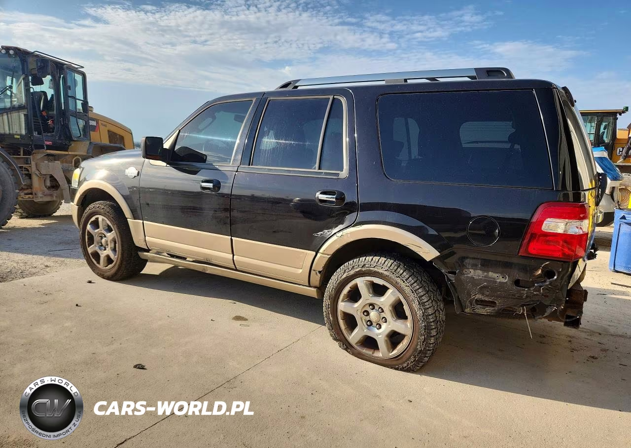 2013 Ford Expedition Xlt VIN:1FMJU1J55DEF57323 - 2