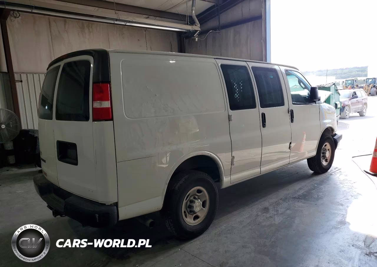 2022 Chevrolet Express G2500 Delivery Van VIN:1GCWGAFP0N1282982 - 3
