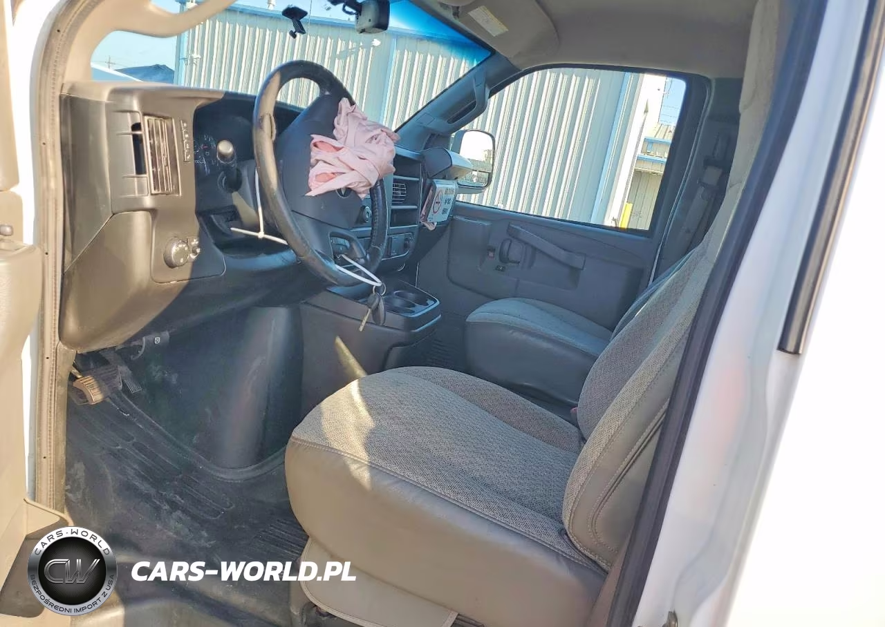 2022 Chevrolet Express G2500 Delivery Van VIN:1GCWGAFP0N1282982 - 7