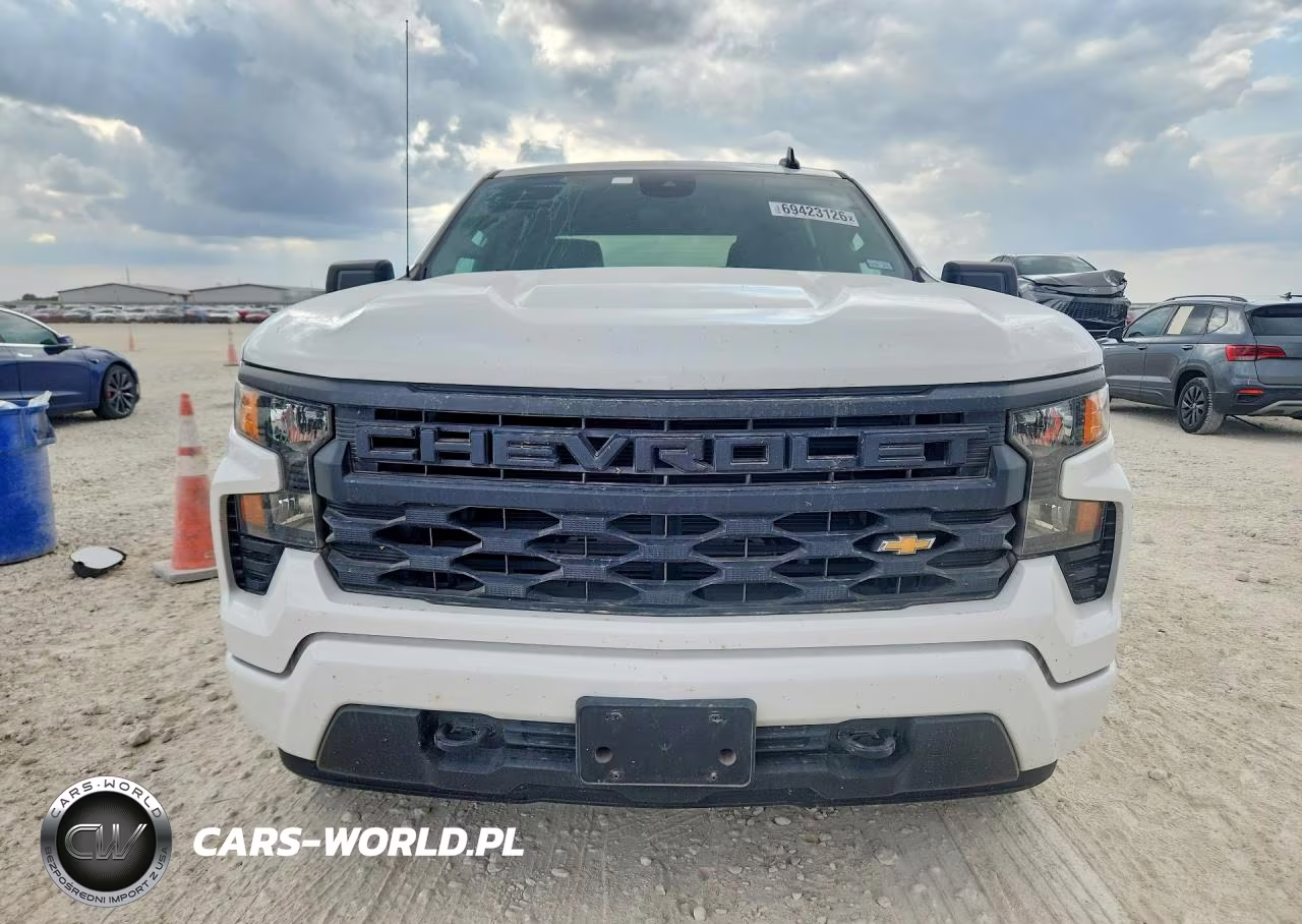 2022 Chevrolet Silverado K1500 Custom VIN:1GCPDBEK2NZ582291 - 5