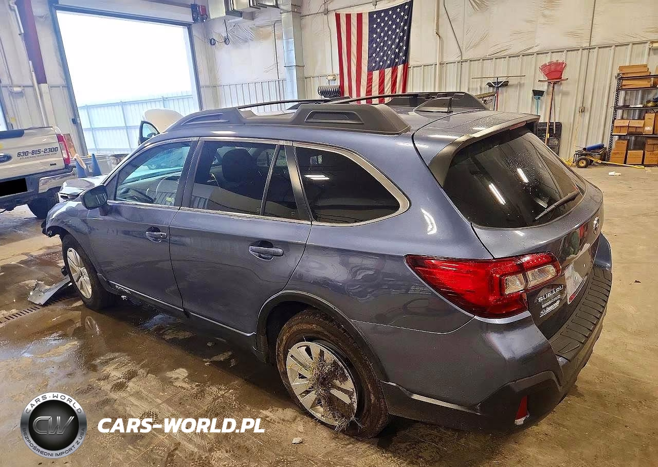 2018 Subaru Outback 2.5I Premium VIN:4S4BSACC1J3317022 - 2