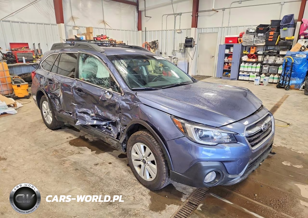 2018 Subaru Outback 2.5I Premium VIN:4S4BSACC1J3317022 - 4