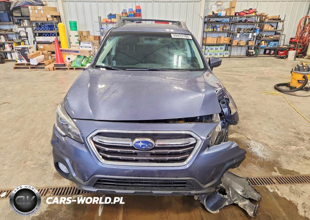 2018 Subaru Outback 2.5I Premium VIN:4S4BSACC1J3317022 - 5