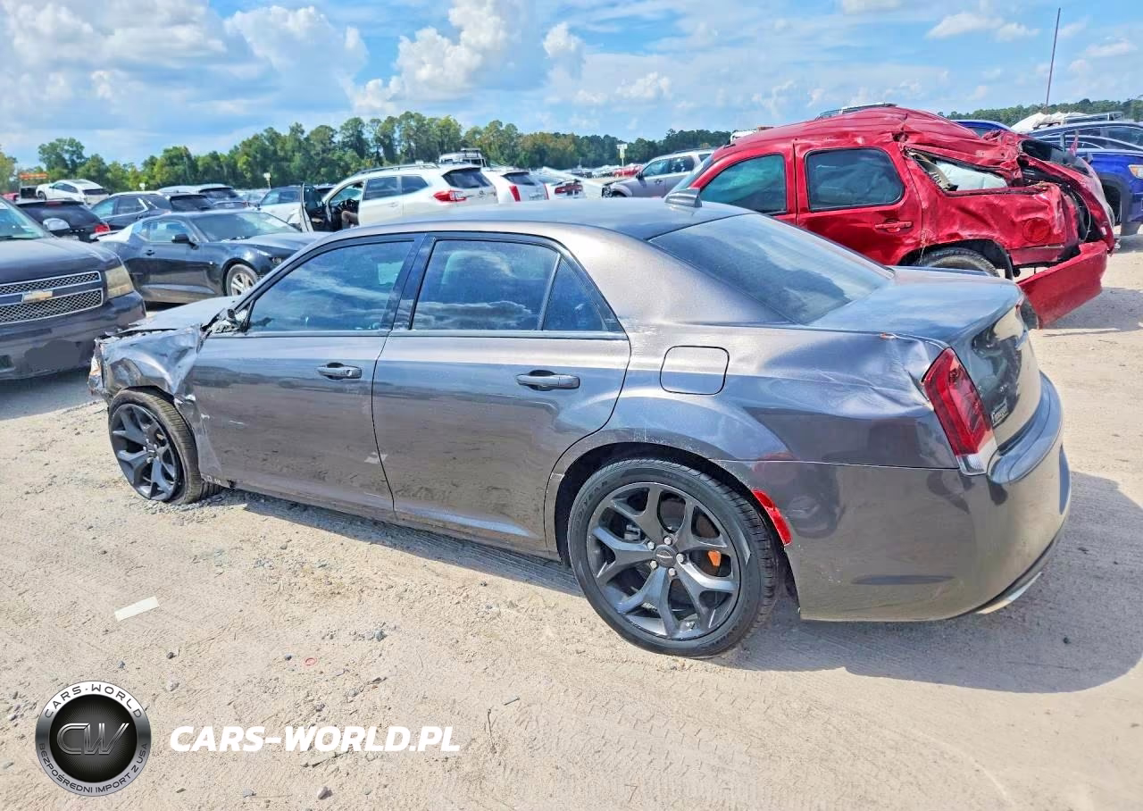 2023 Chrysler 300 Touring VIN:2C3CCAAG6PH577583 - 2