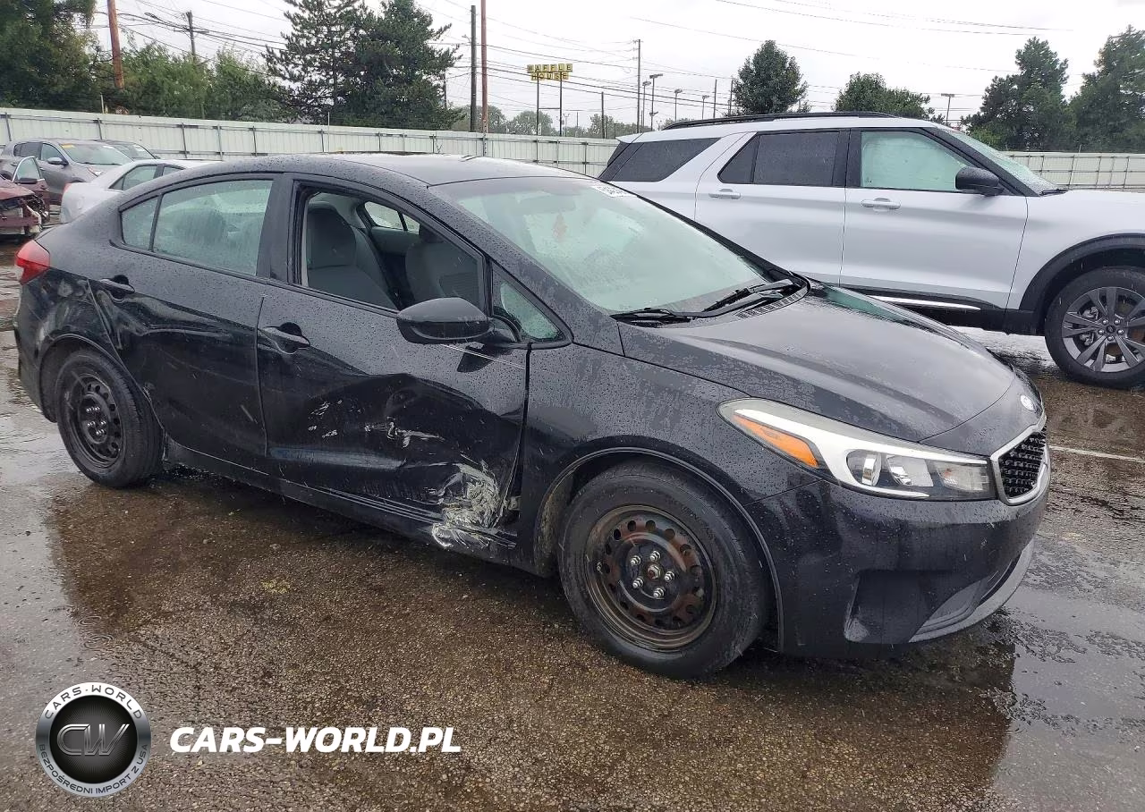 2018 Kia Forte Lx VIN:3KPFL4A78JE194984 - 4