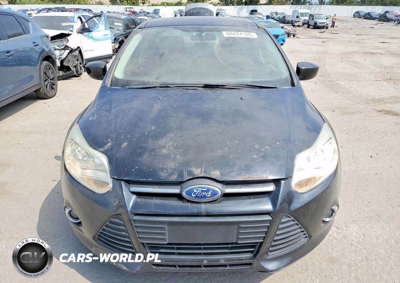 2012 Ford Focus Se VIN:1FAHP3F24CL127870 - 5
