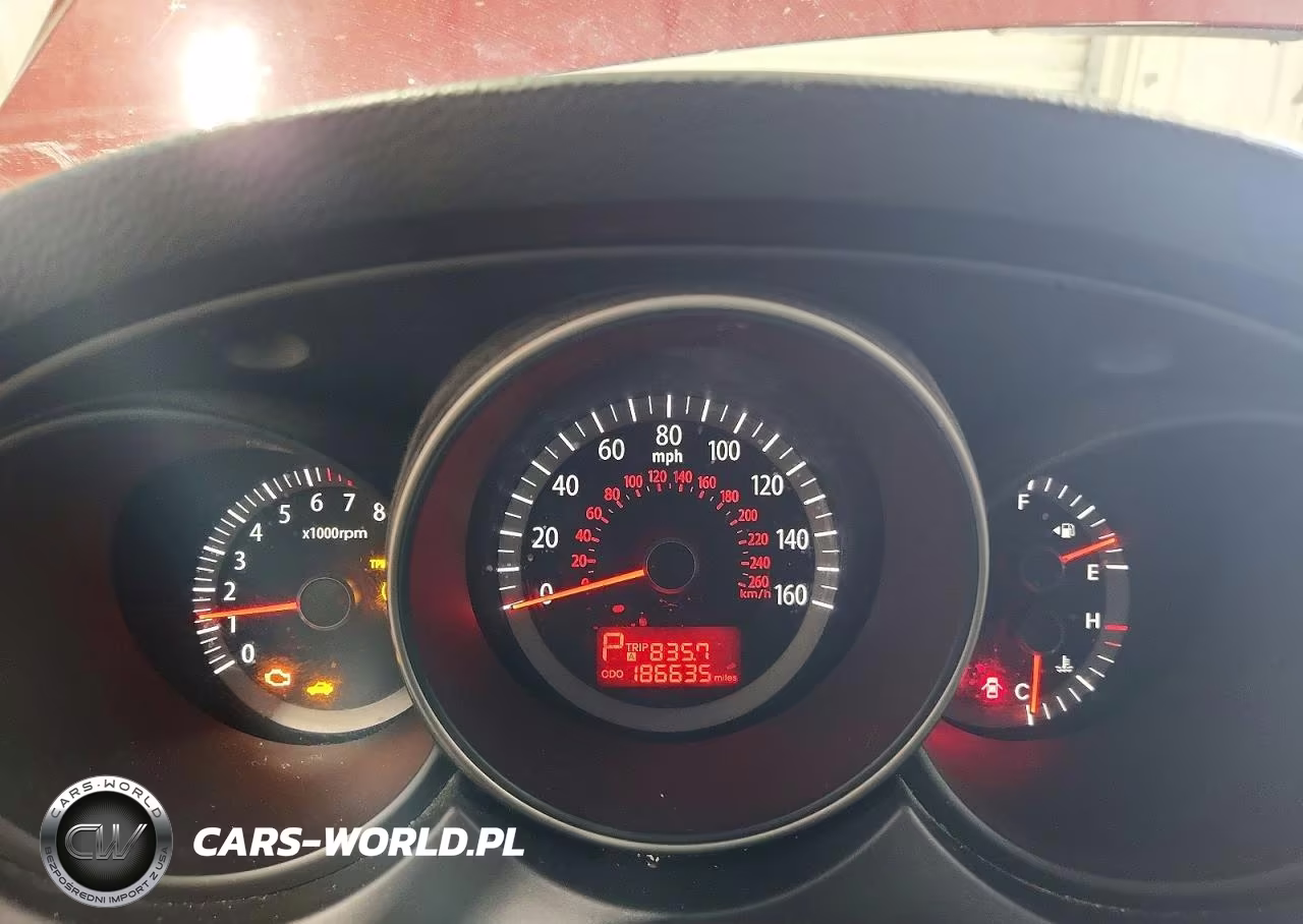 2009 Kia Optima Lx VIN:KNAGE228395312261 - 9