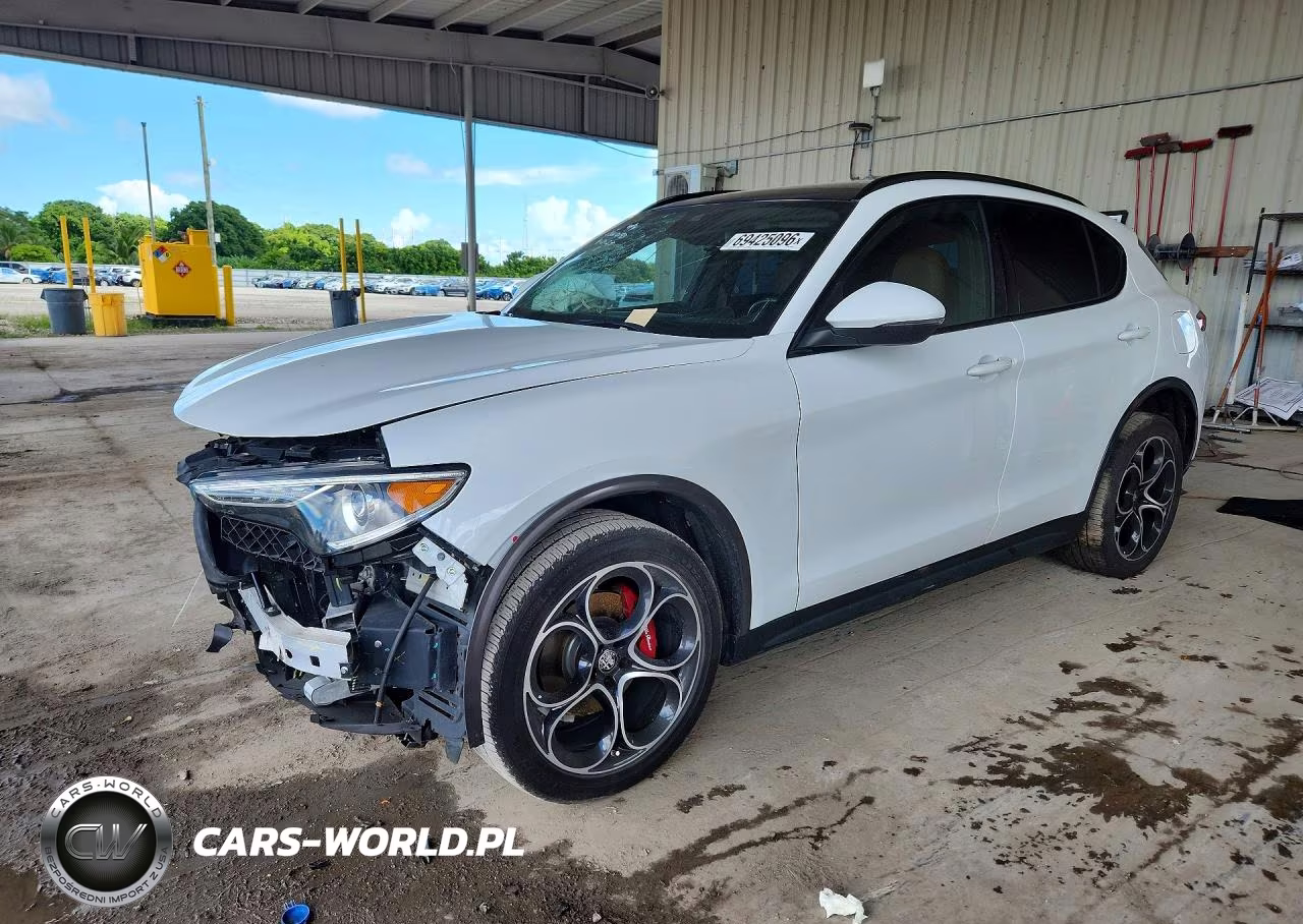 2023 Alfa Romeo Stelvio Ti