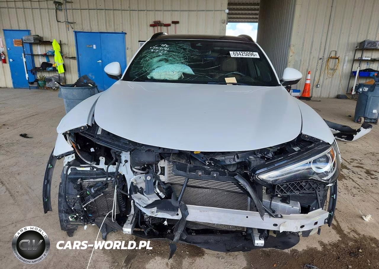 2023 Alfa Romeo Stelvio Ti VIN:ZASPAKBN8P7D50193 - 5