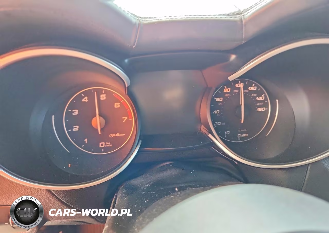 2023 Alfa Romeo Stelvio Ti VIN:ZASPAKBN8P7D50193 - 9