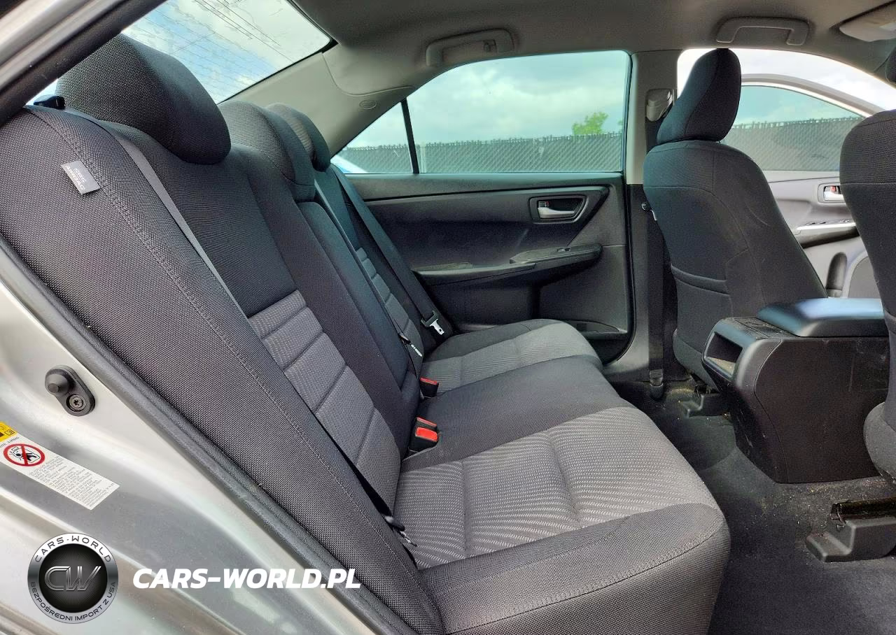2017 Toyota Camry Le VIN:4T1BF1FK2HU279165 - 10