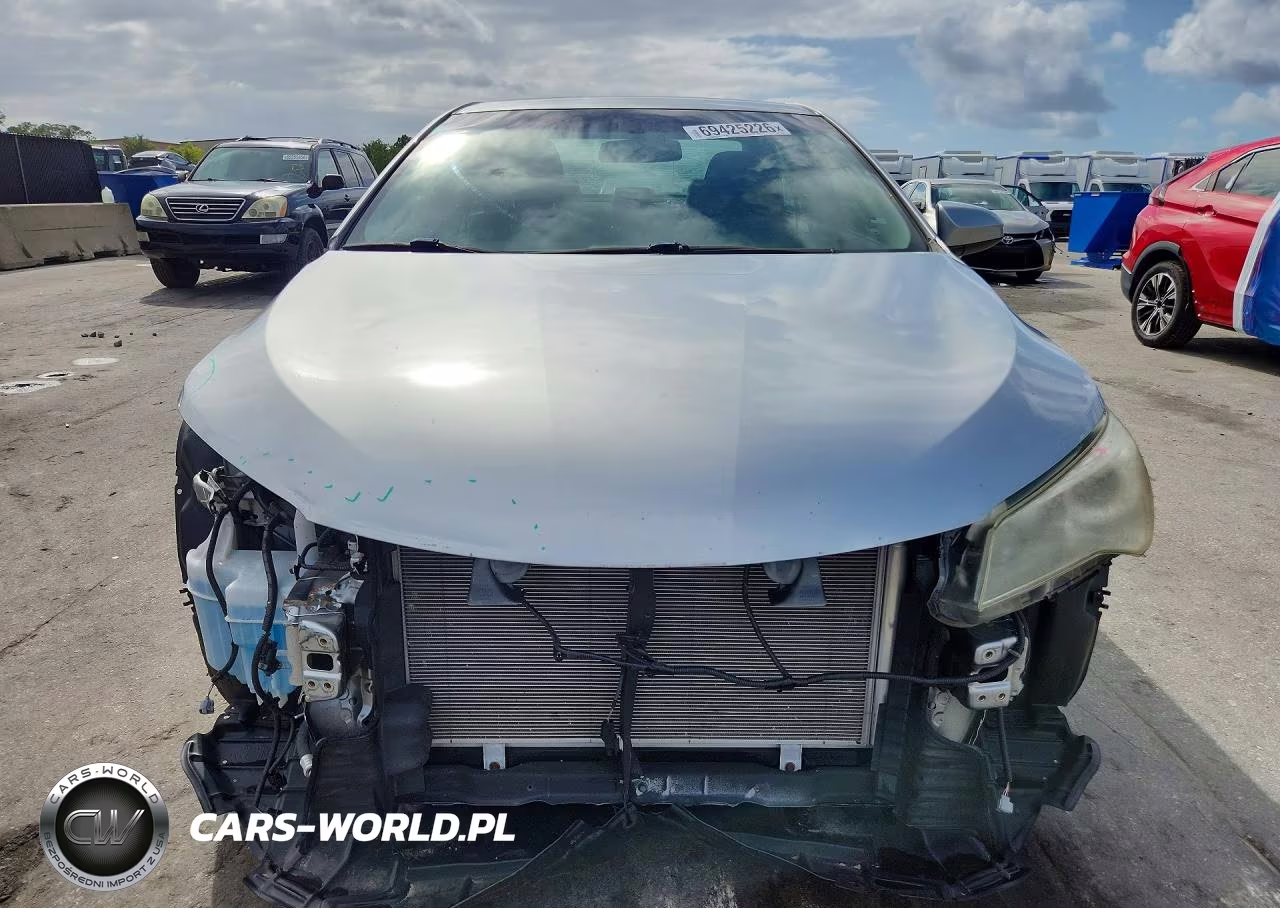 2017 Toyota Camry Le VIN:4T1BF1FK2HU279165 - 5