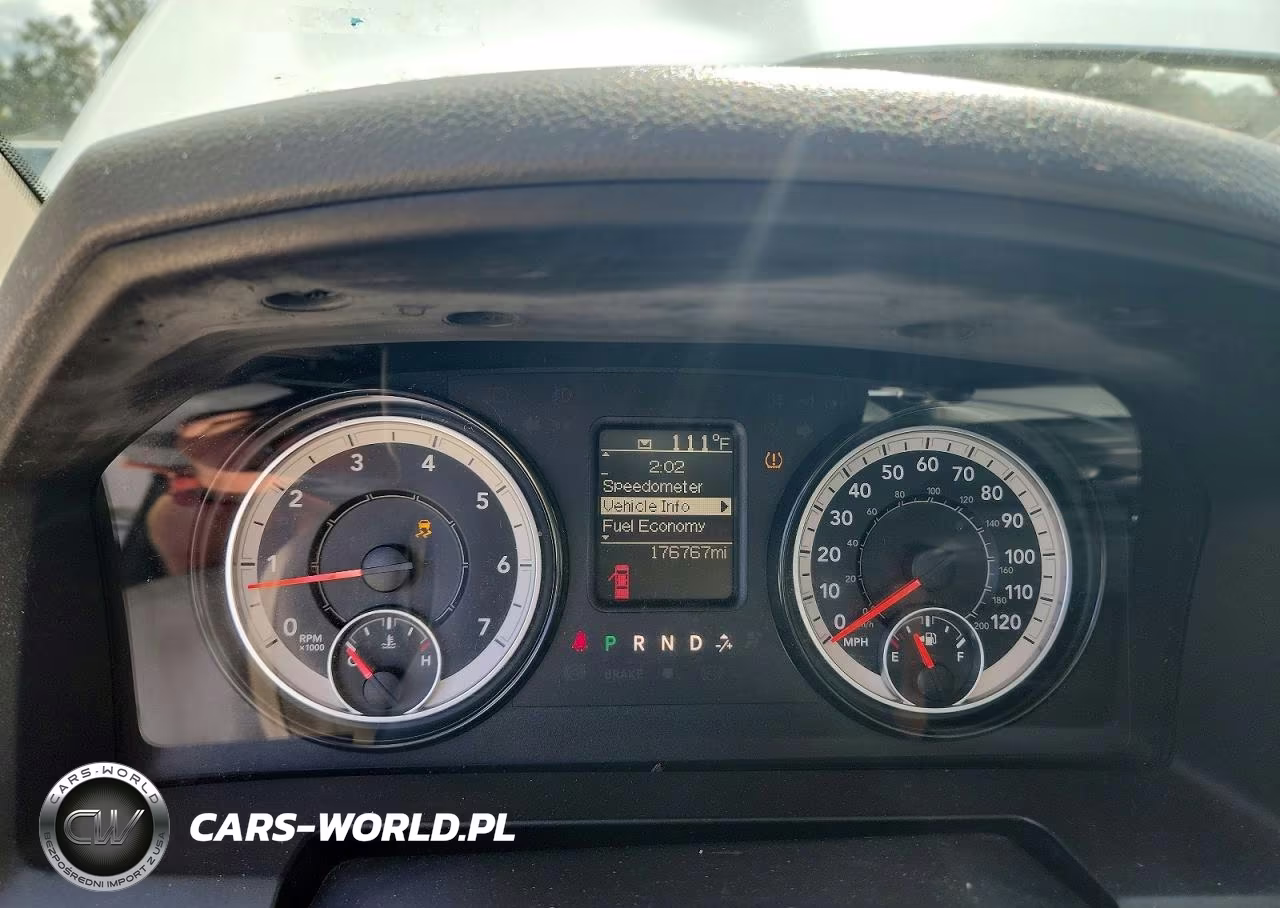 2018 Ram 1500 St VIN:3C6JR6DT7JG195312 - 9