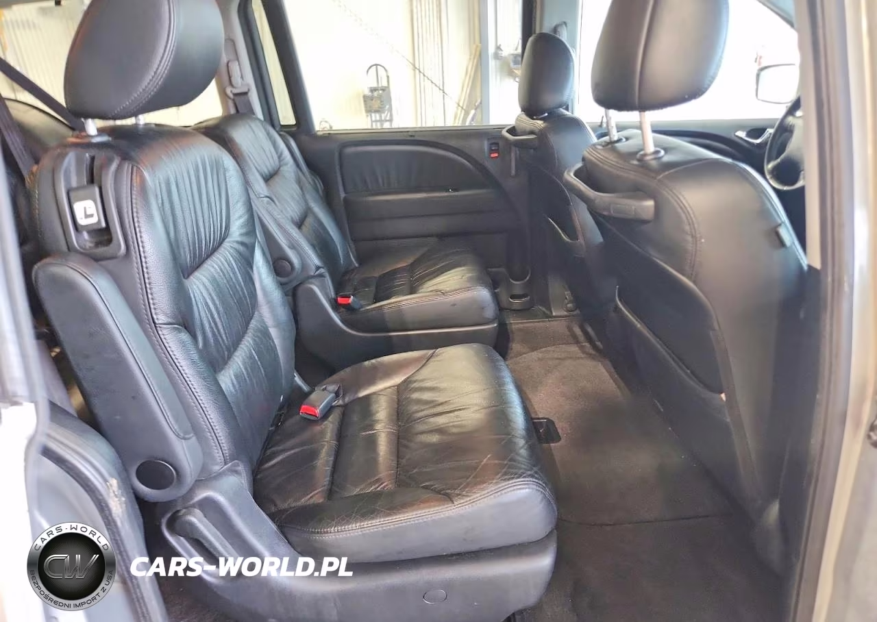 2010 Honda Odyssey Touring VIN:5FNRL3H97AB099485 - 11