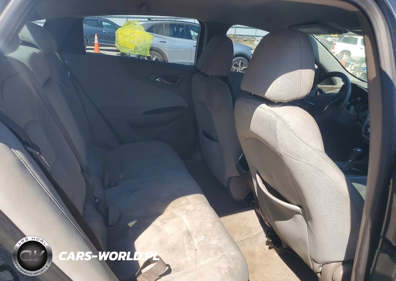 2020 Chevrolet Malibu Lt VIN:1G1ZD5ST1LF090219 - 10