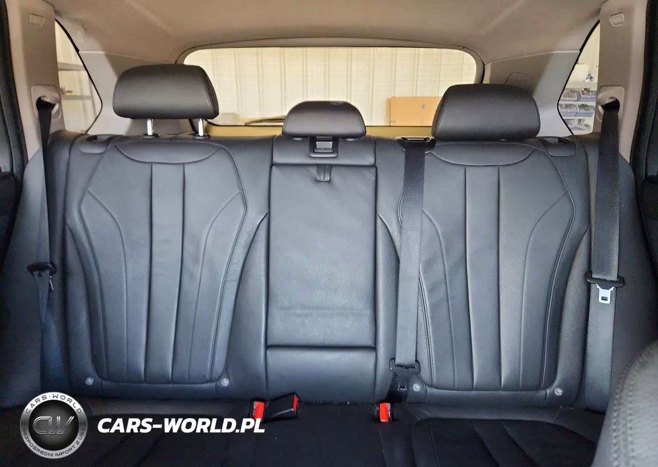 2016 BMW X5 xDrive35I VIN:5UXKR0C52G0U11818 - 10