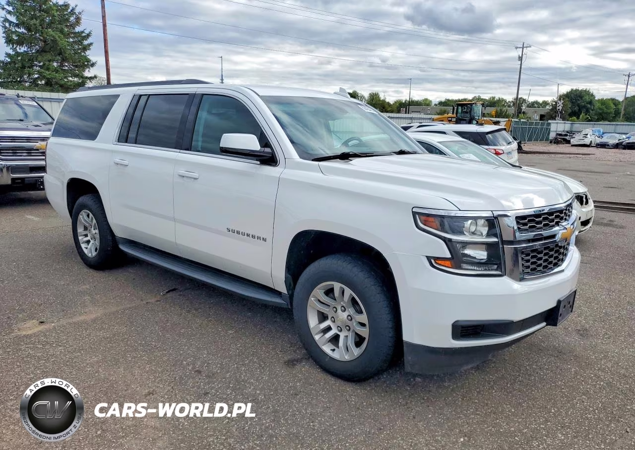 2018 Chevrolet Suburban K1500 Ls VIN:1GNSKGKC9JR402459 - 4