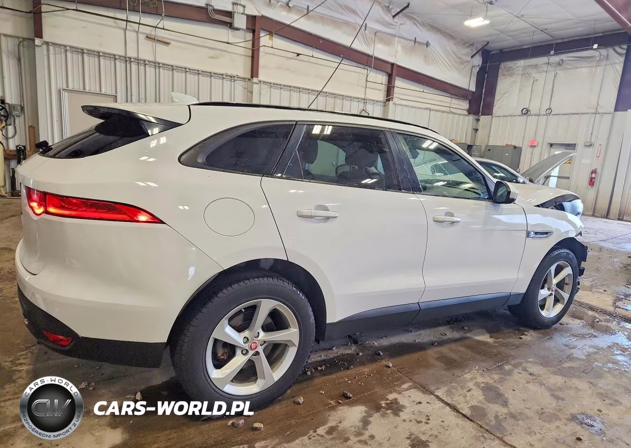 2018 Jaguar F-Pace Premium VIN:SADCJ2GXXJA291244 - 3