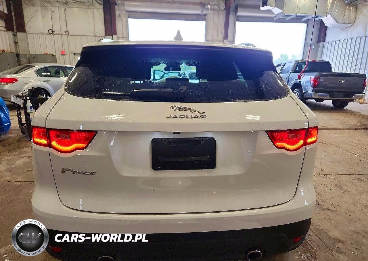 2018 Jaguar F-Pace Premium VIN:SADCJ2GXXJA291244 - 6