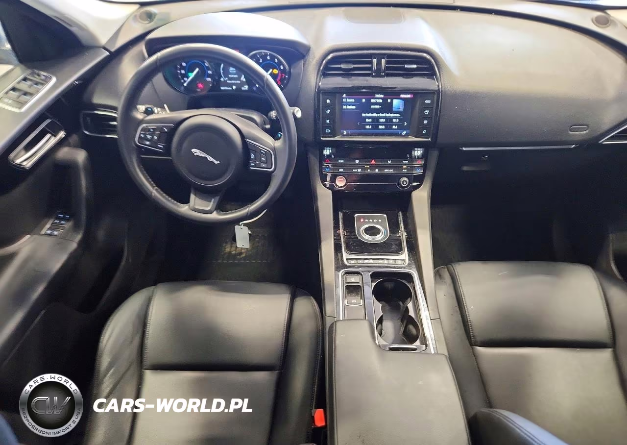 2018 Jaguar F-Pace Premium VIN:SADCJ2GXXJA291244 - 8