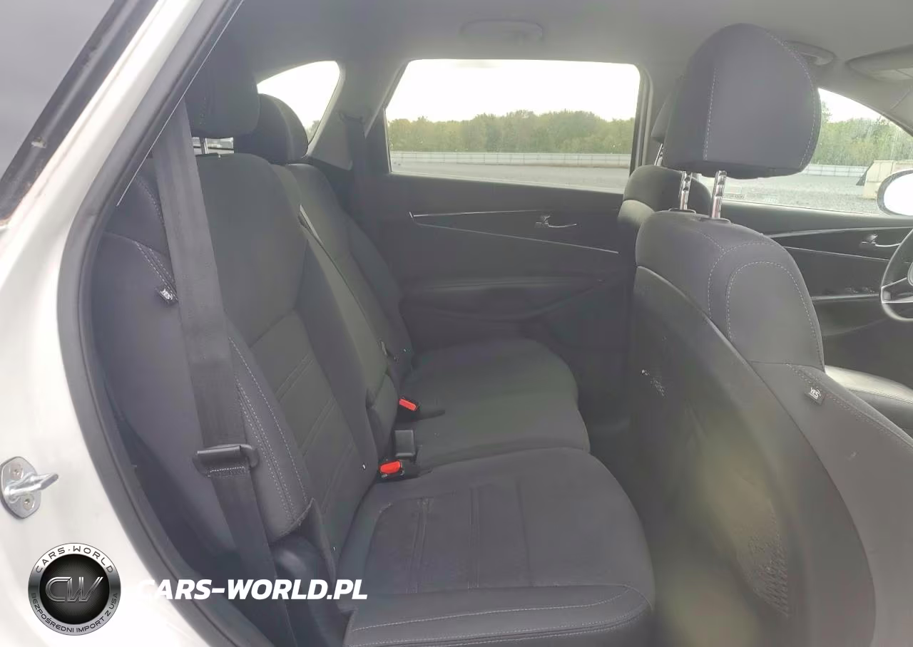 2018 Kia Sorento Lx VIN:5XYPG4A36JG351680 - 11