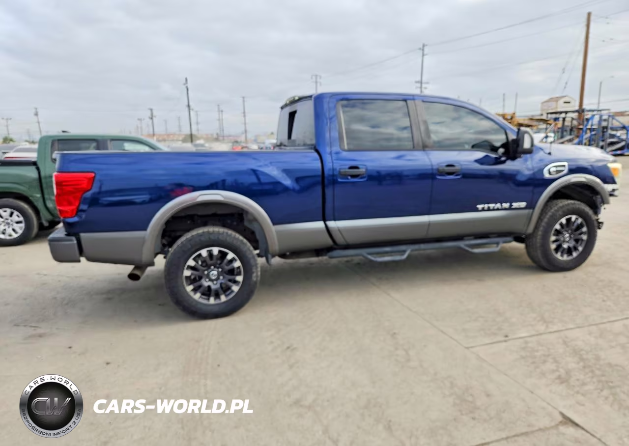 2016 Nissan Titan Xd Pro-4X Diesel VIN:1N6BA1F40GN505973 - 3