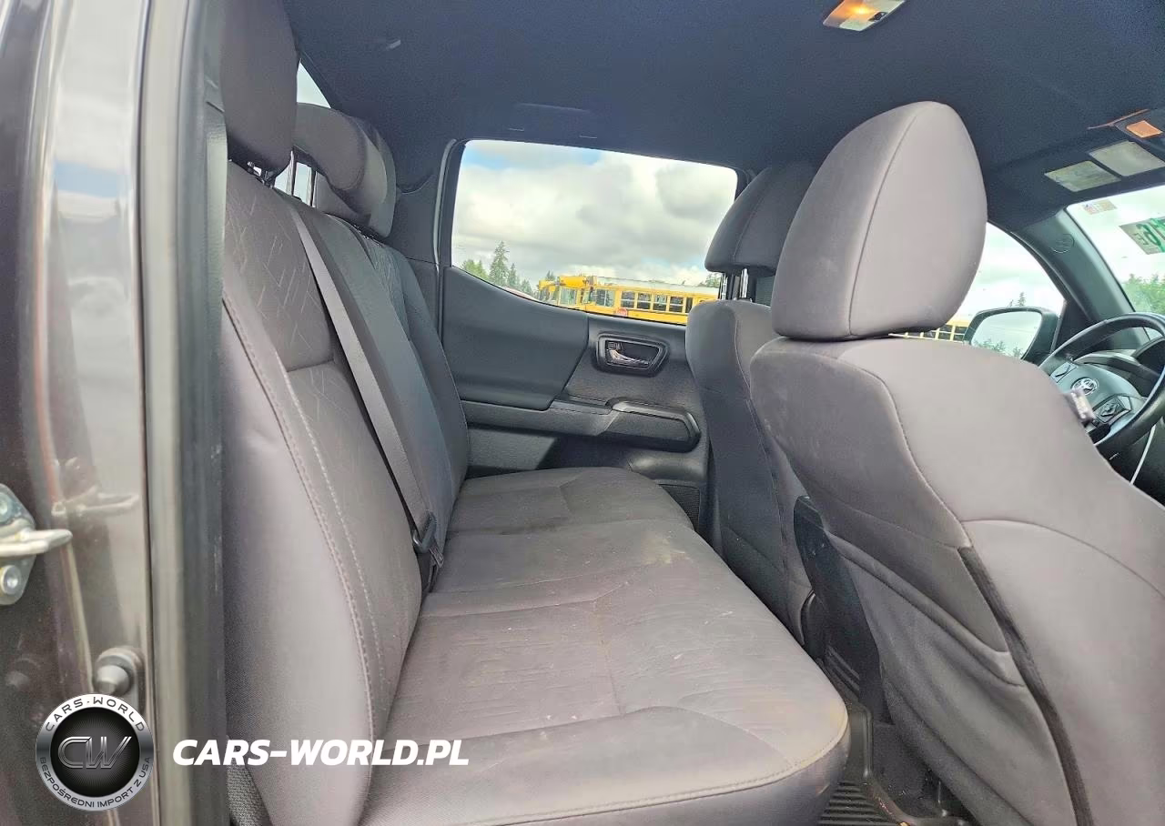 2018 Toyota Tacoma Trd Sport VIN:3TMCZ5AN4JM144370 - 10