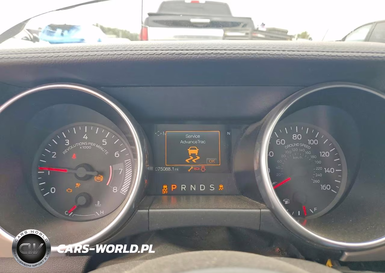 2020 Ford Mustang VIN:1FATP8UH5L5106187 - 9