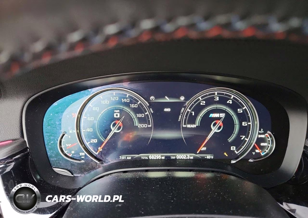 2018 BMW M5 VIN:WBSJF0C56JB282881 - 9