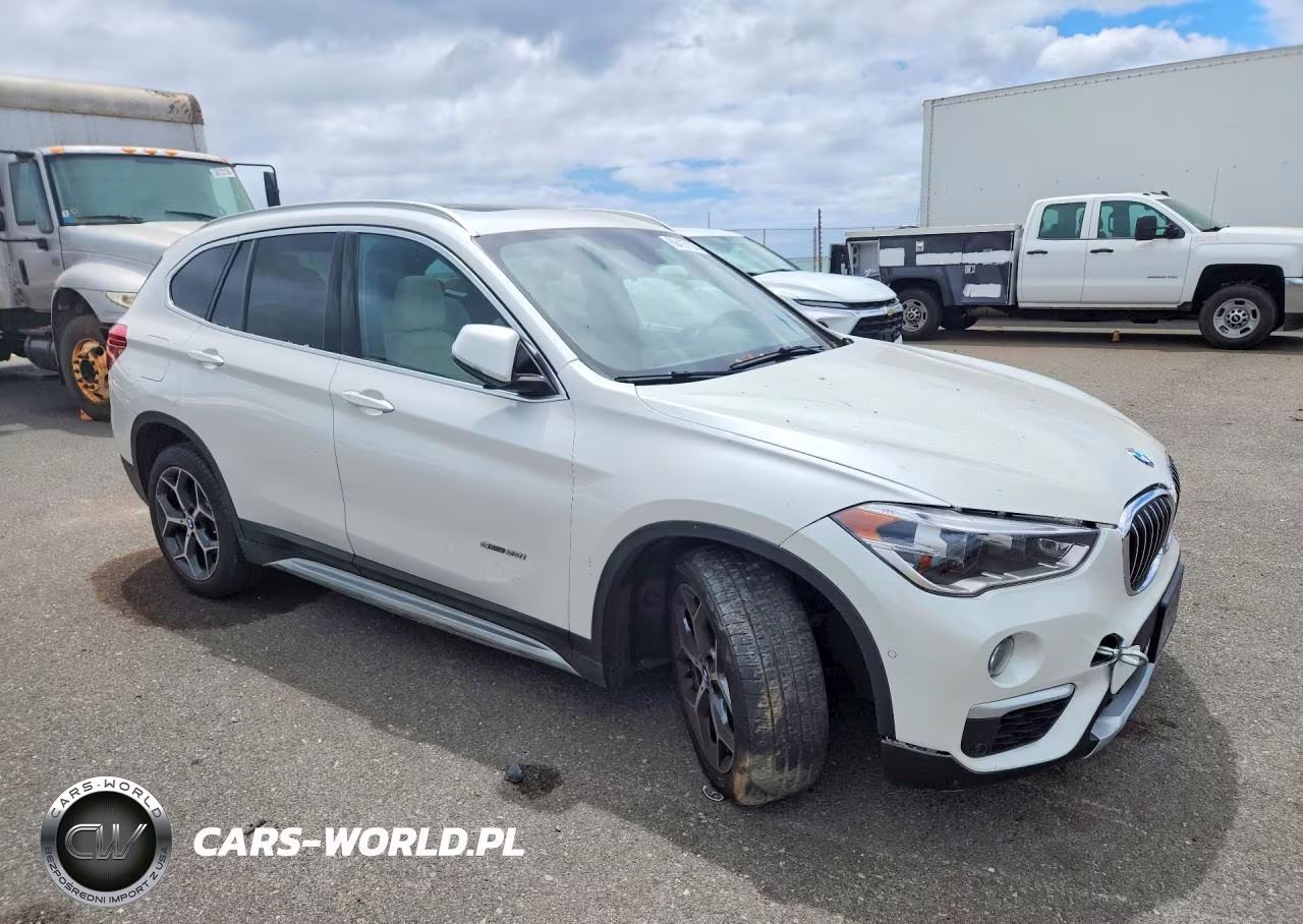 2018 BMW X1 Sdrive28I VIN:WBXHU7C39J5H43417 - 4