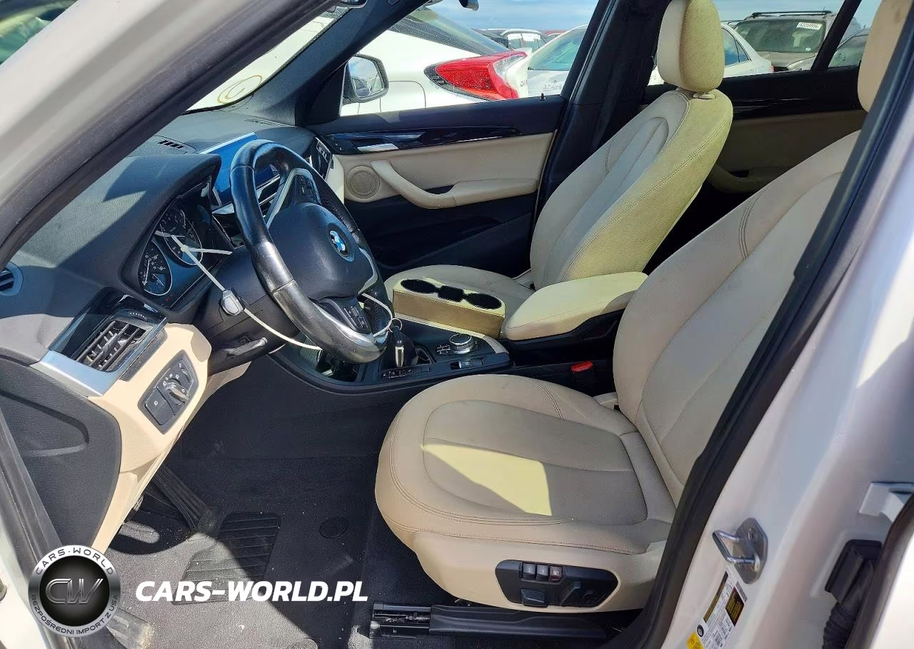 2018 BMW X1 Sdrive28I VIN:WBXHU7C39J5H43417 - 7