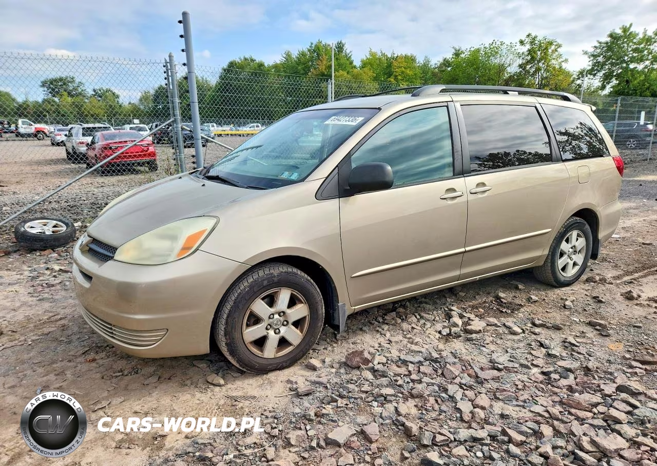 2004 Toyota Sienna Le 7 Passenger