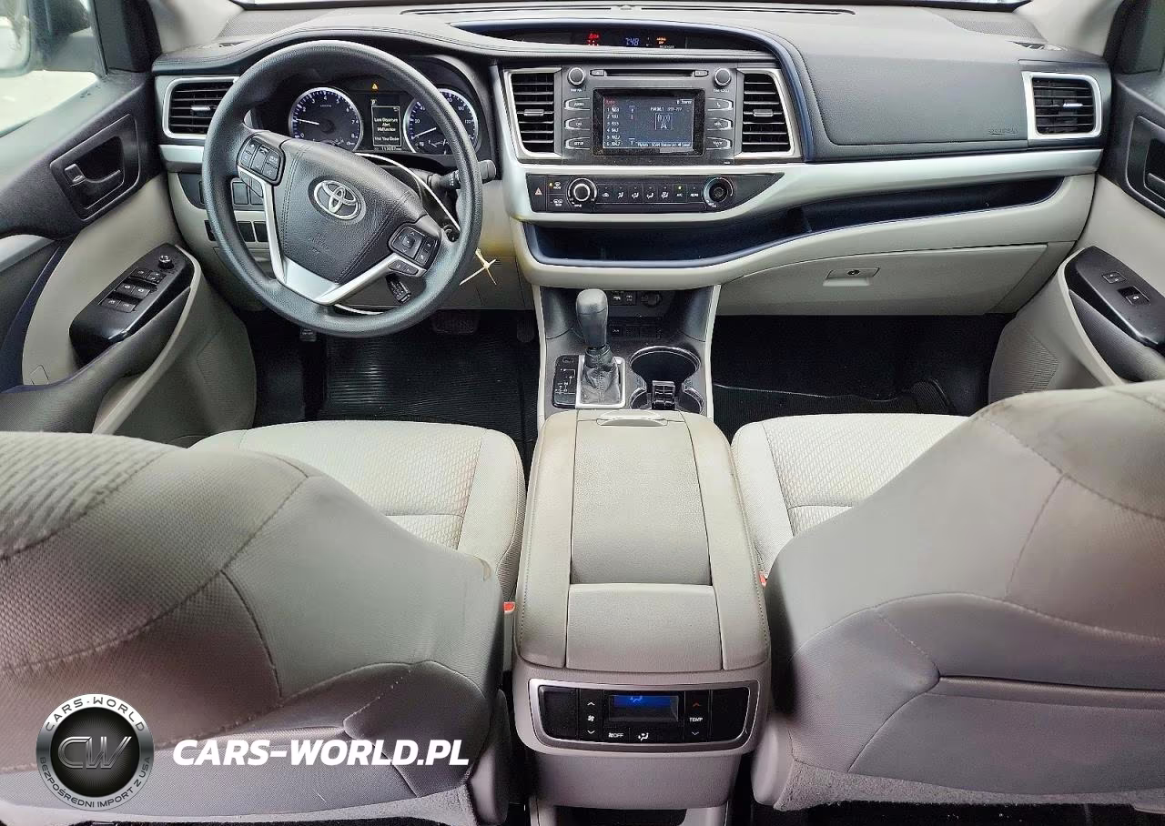 2018 Toyota Highlander Le VIN:5TDZARFH3JS034342 - 8