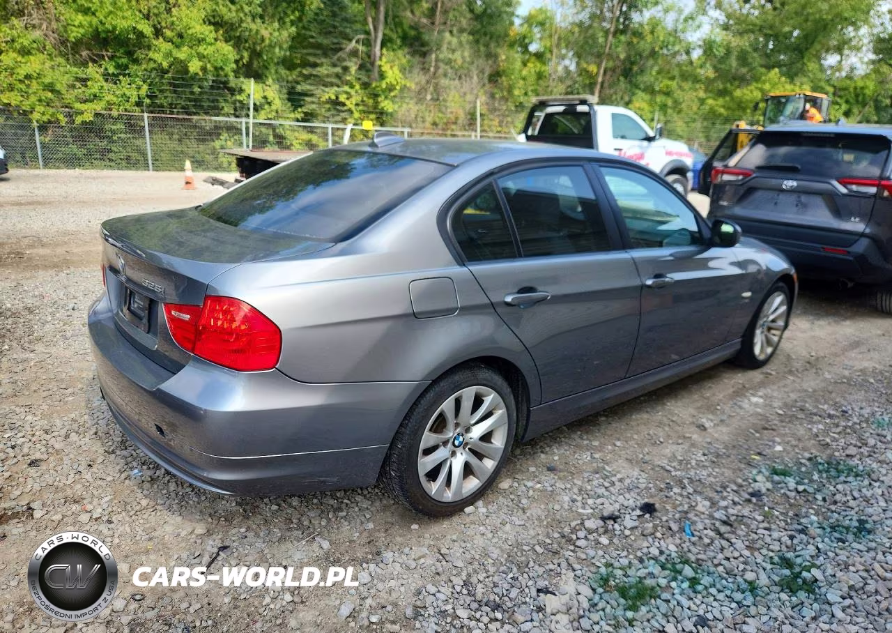 2011 BMW 328 Xi Sulev VIN:WBAPK5G53BNN80533 - 3