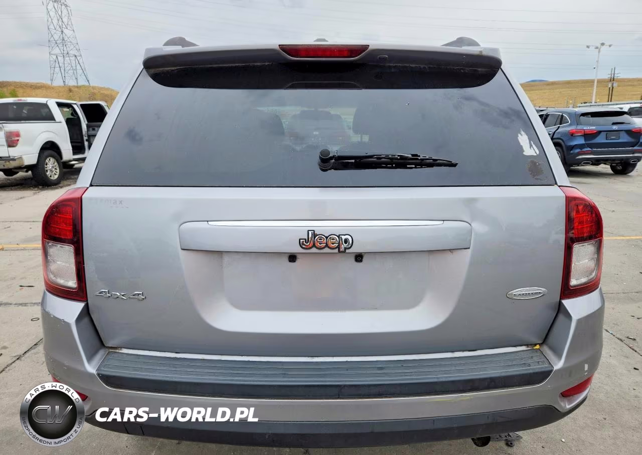 2017 Jeep Compass Latitude VIN:1C4NJDEB8HD196777 - 6