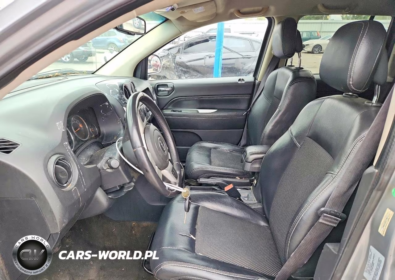 2017 Jeep Compass Latitude VIN:1C4NJDEB8HD196777 - 7