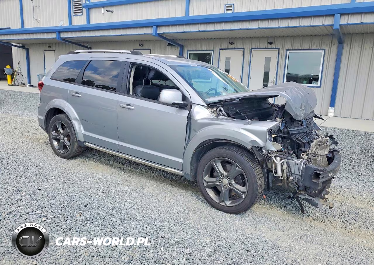 2015 Dodge Journey Crossroad VIN:3C4PDCGB5FT529452 - 4