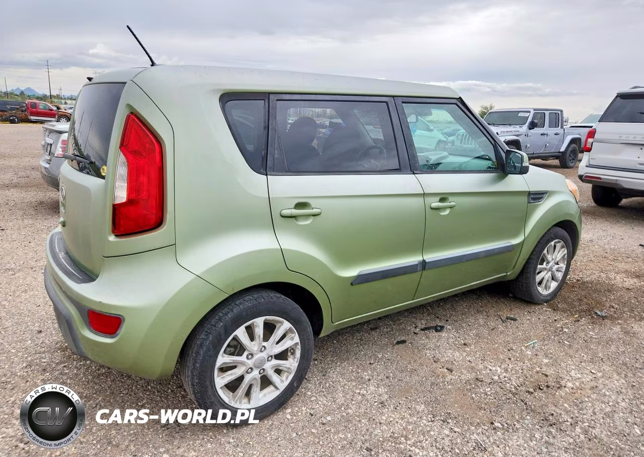 2012 Kia Soul + VIN:KNDJT2A60C7369074 - 3
