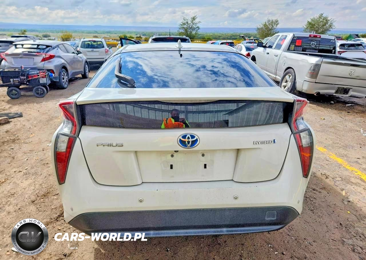 2017 Toyota Prius Two VIN:JTDKBRFU7H3055993 - 6