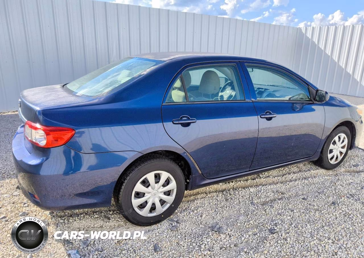 2013 Toyota Corolla L VIN:5YFBU4EE3DP183950 - 3