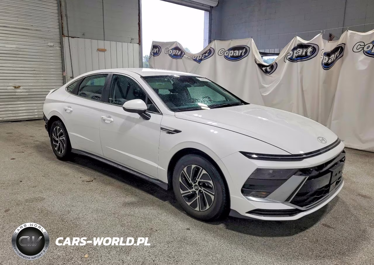 2026 Hyundai Sonata Hybrid Blue VIN:KMHL24JJ8TA181865 - 4