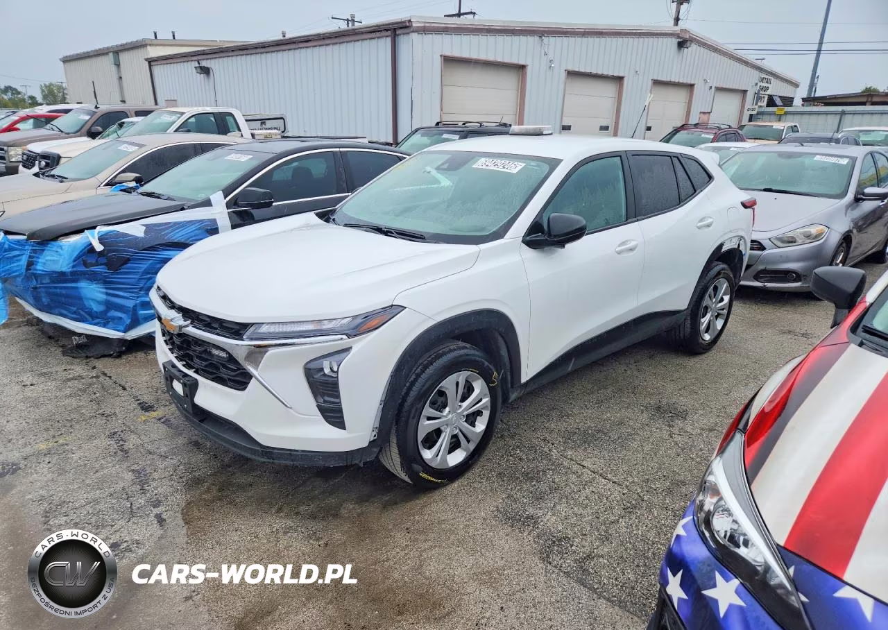 2025 Chevrolet Trax Ls – zdjęcie 1 z 14