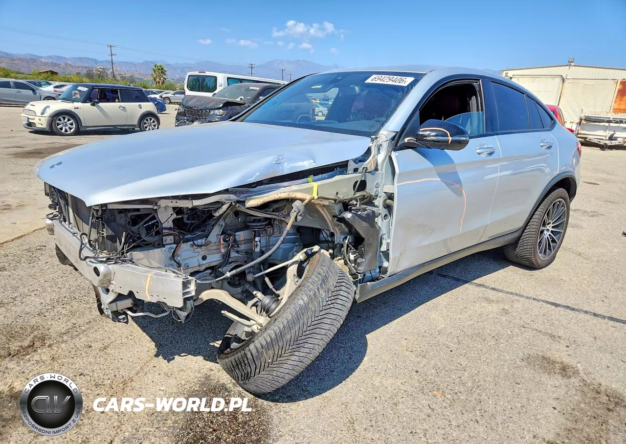 2019 Mercedes-Benz Glc Coupe 300 4Matic – zdjęcie 1 z 14