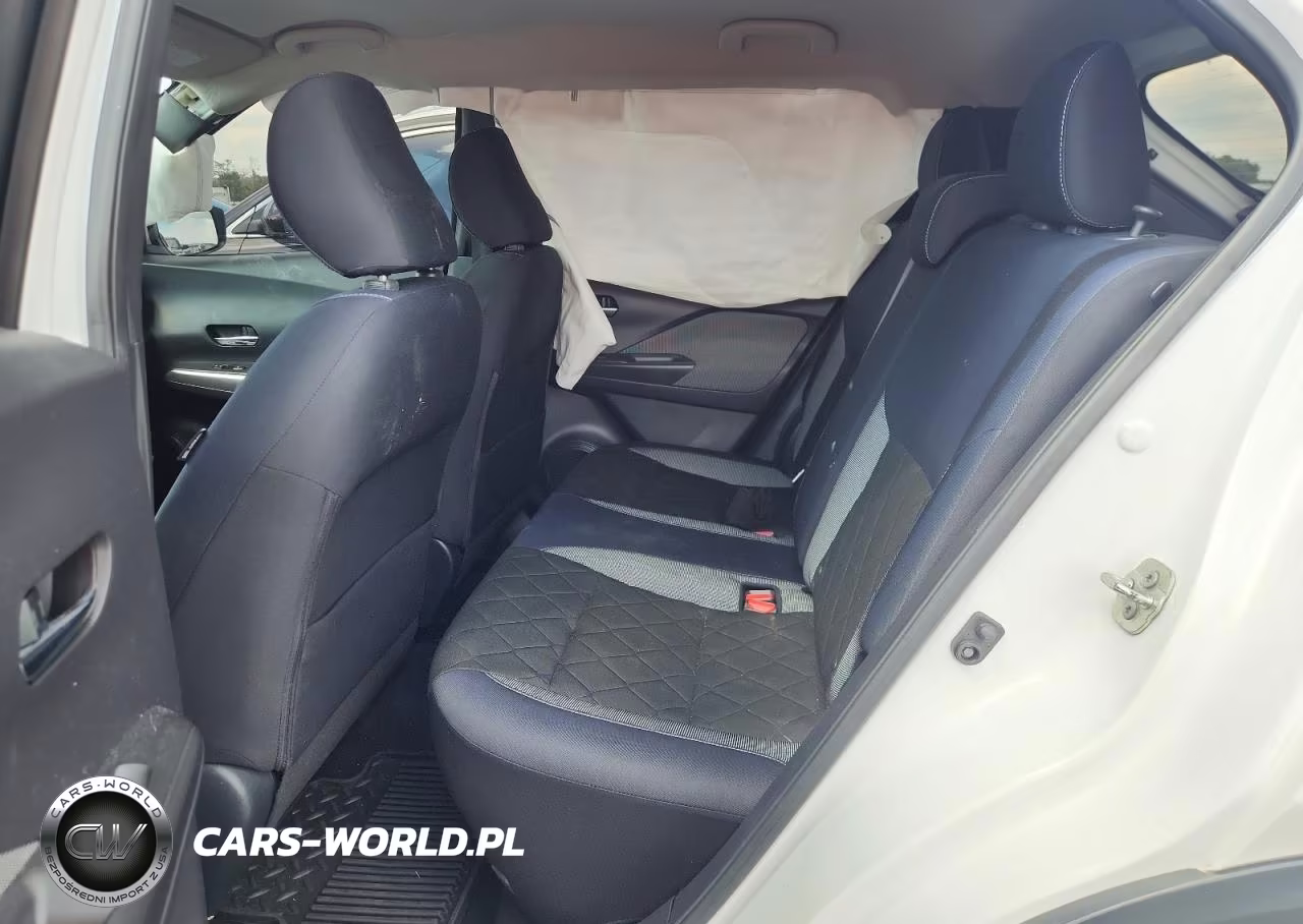 2018 Nissan Kicks S VIN:3N1CP5CU8JL521477 - 11