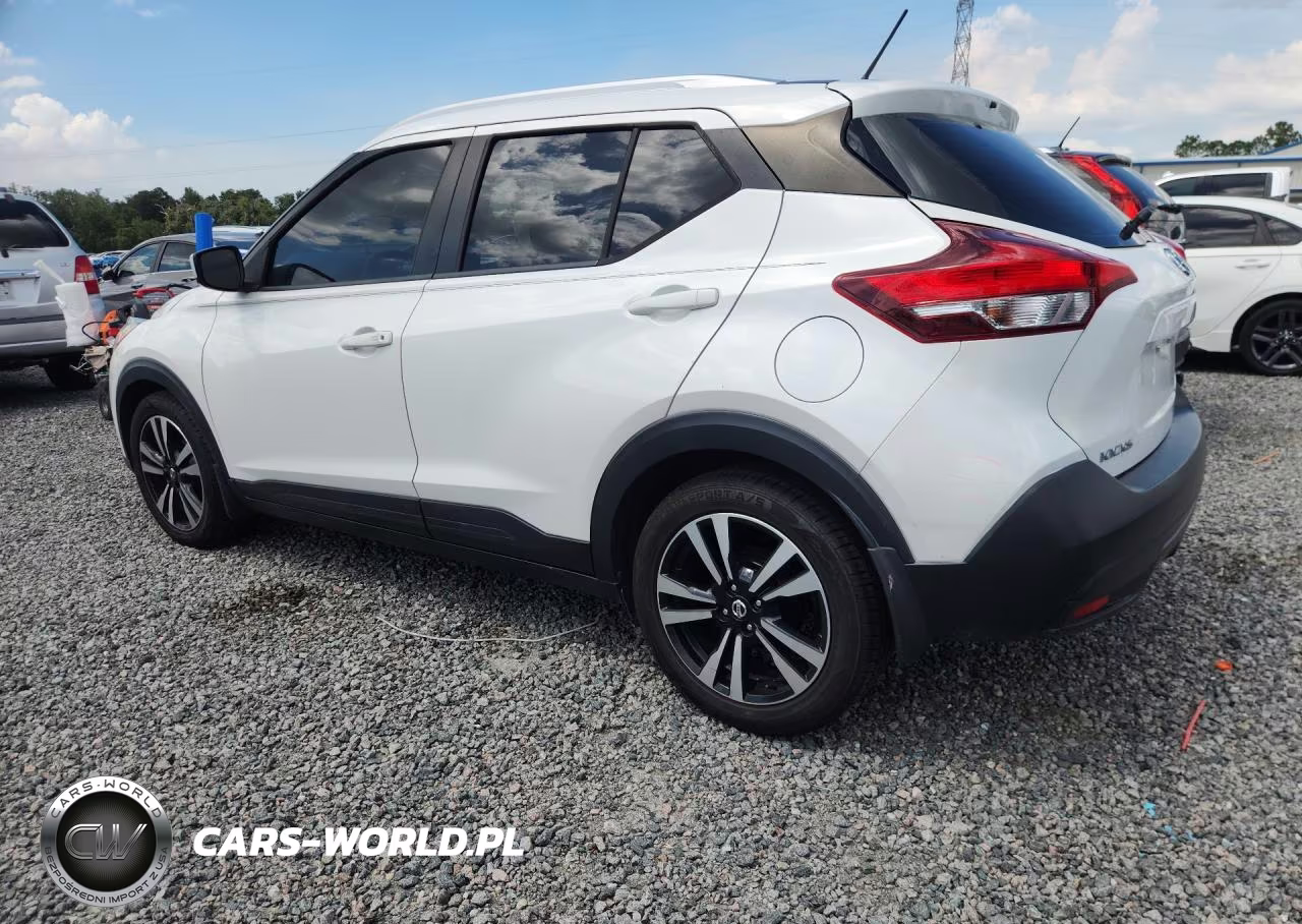 2018 Nissan Kicks S VIN:3N1CP5CU8JL521477 - 2