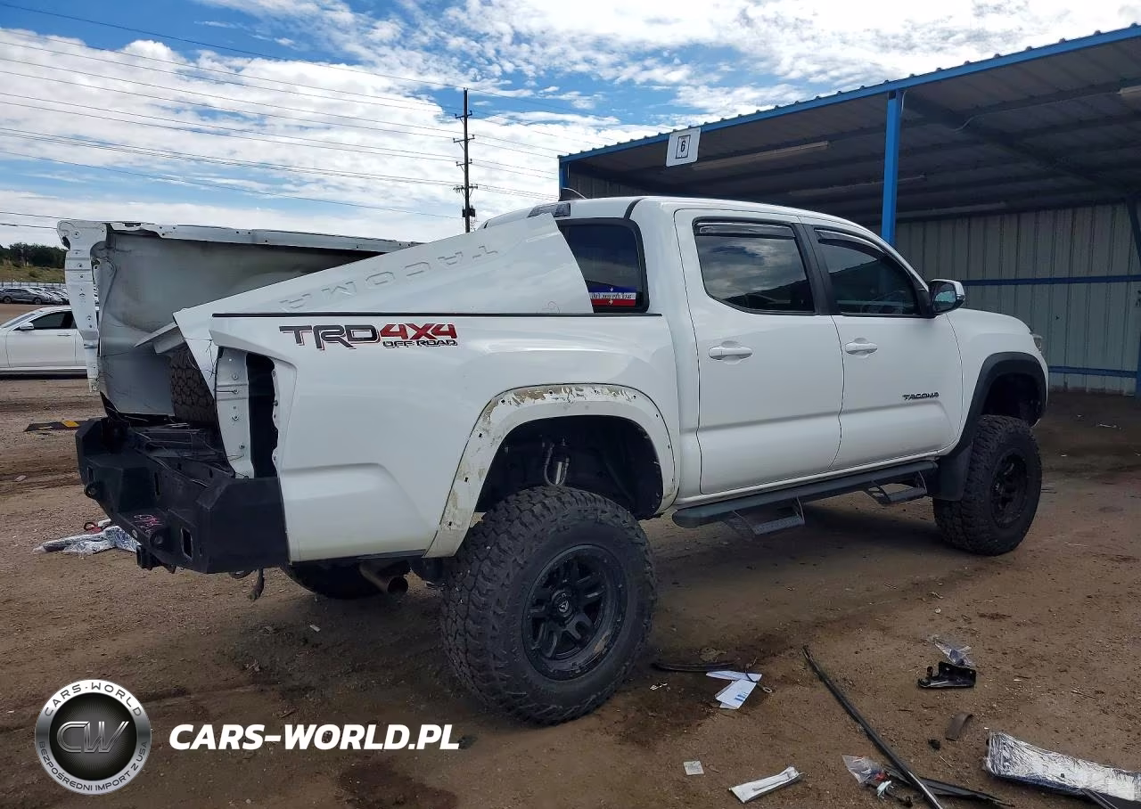 2016 Toyota Tacoma Trd Off-Road VIN:3TMCZ5AN4GM030930 - 3